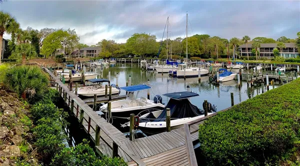 $2,500 | 1601 Pelican Point Drive, Unit HA215, Sarasota, FL 34231