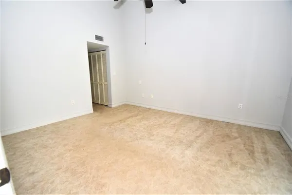 $2,500 | 1601 Pelican Point Drive, Unit HA215, Sarasota, FL 34231