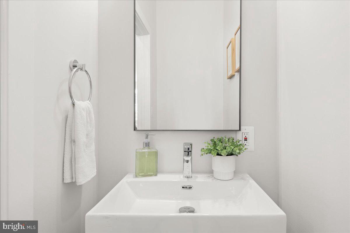 3534 13th Street Northwest, Unit 2 Washington, DC 20010 - Photo 12 of 33 Main level powder room