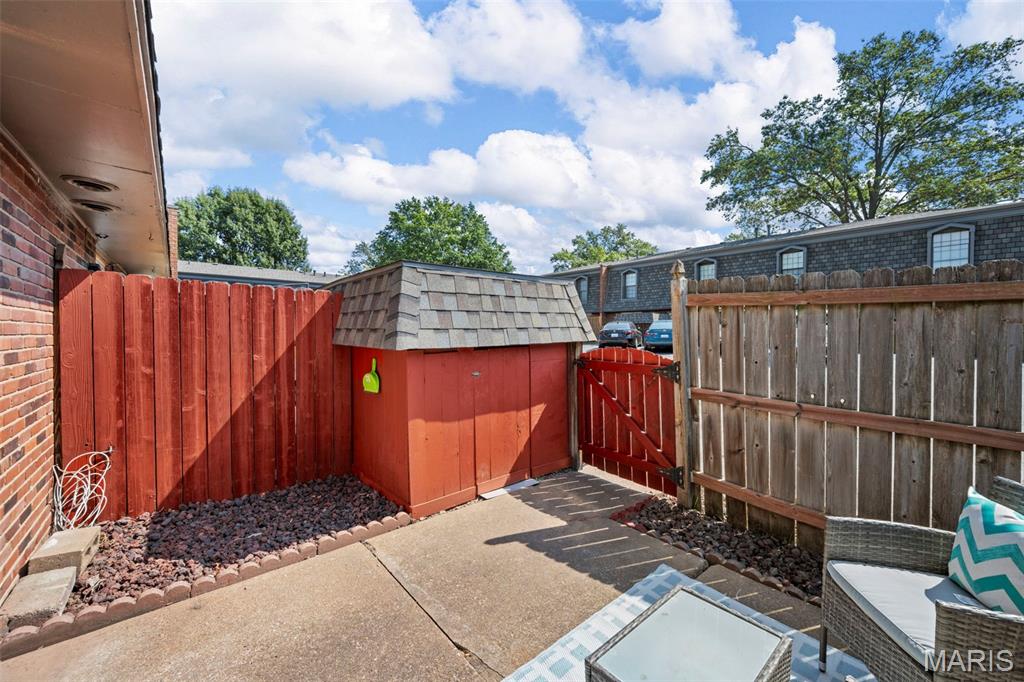 1918 Union Road St. Louis, MO 63125 - Photo 21 of 23