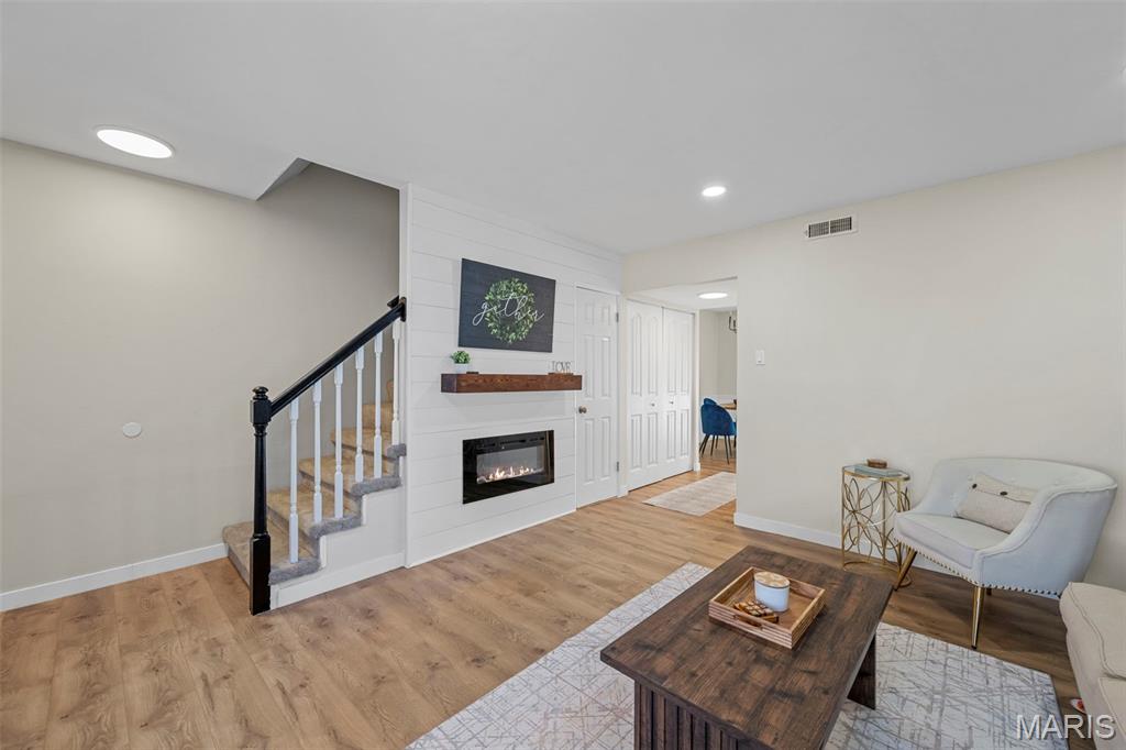 1918 Union Road St. Louis, MO 63125 - Photo 3 of 23