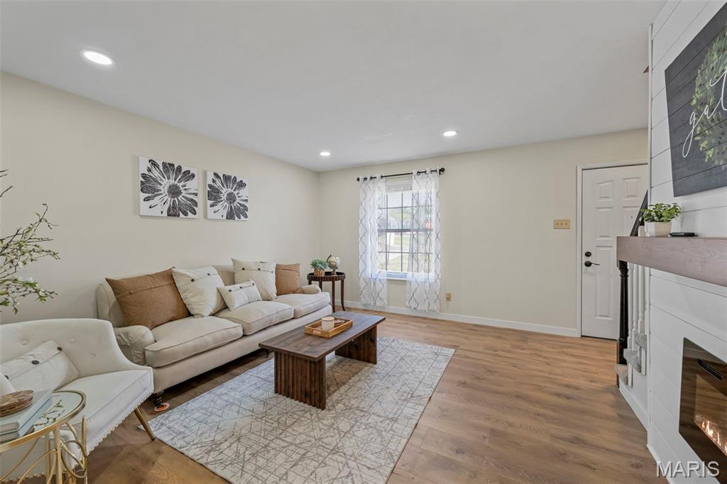 1918 Union Road St. Louis, MO 63125 - Photo 4 of 23