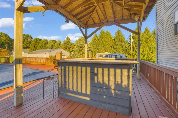 $599,999 | 3123 140th Avenue, Dorr, MI 49323