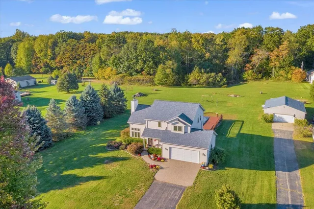 $599,999 | 3123 140th Avenue, Dorr, MI 49323