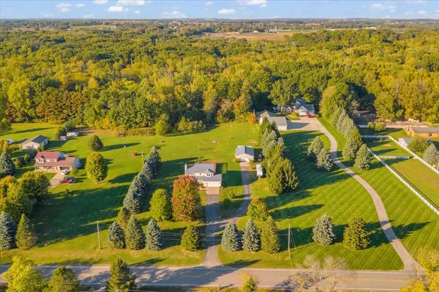 $599,999 | 3123 140th Avenue, Dorr, MI 49323