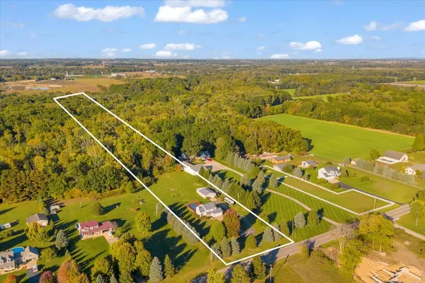 $599,999 | 3123 140th Avenue, Dorr, MI 49323