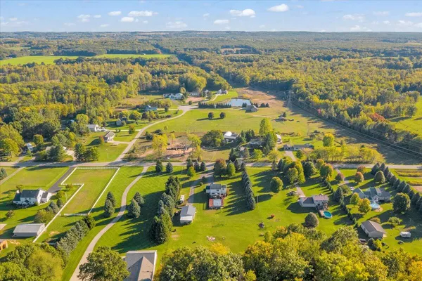 $599,999 | 3123 140th Avenue, Dorr, MI 49323