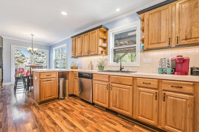 $599,999 | 3123 140th Avenue, Dorr, MI 49323