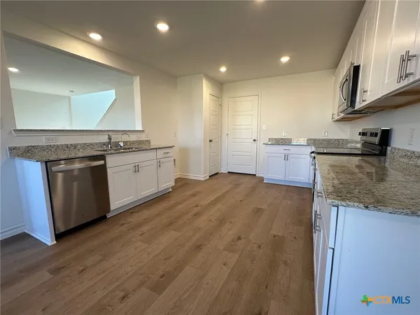 $2,200 | 945 Heartseed Avenue, New Braunfels, TX 78130