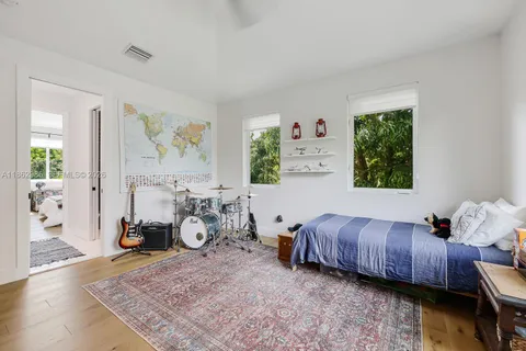 $3,890,000 | 6910 Southwest 145th Terrace, Palmetto Bay, FL 33158