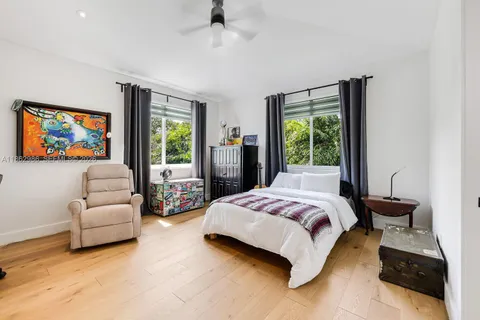 $3,890,000 | 6910 Southwest 145th Terrace, Palmetto Bay, FL 33158