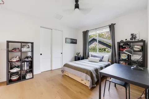 $3,890,000 | 6910 Southwest 145th Terrace, Palmetto Bay, FL 33158