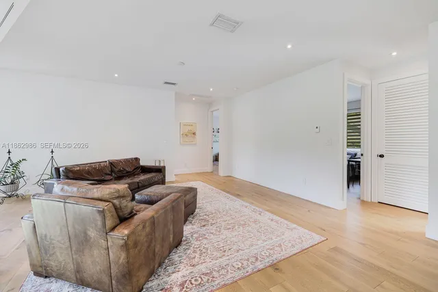 $3,999,000 | 6910 Southwest 145th Terrace, Palmetto Bay, FL 33158