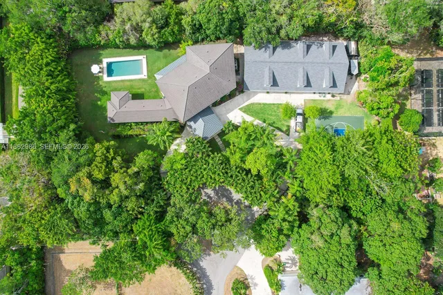 $3,999,000 | 6910 Southwest 145th Terrace, Palmetto Bay, FL 33158