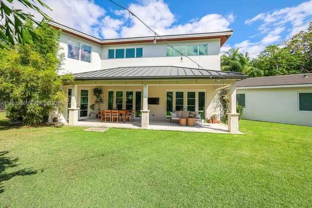 $3,999,000 | 6910 Southwest 145th Terrace, Palmetto Bay, FL 33158