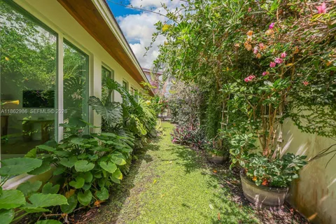 $3,890,000 | 6910 Southwest 145th Terrace, Palmetto Bay, FL 33158