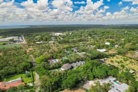 $3,890,000 | 6910 Southwest 145th Terrace, Palmetto Bay, FL 33158