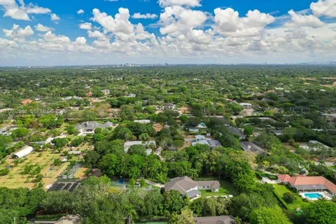 $3,999,000 | 6910 Southwest 145th Terrace, Palmetto Bay, FL 33158