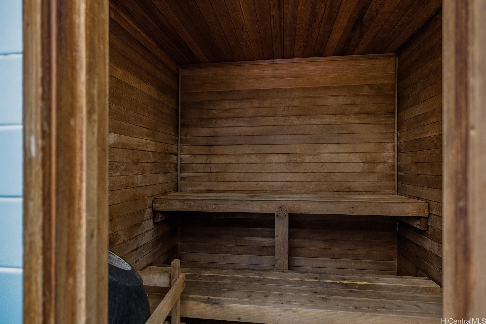 98-660 Moanalua Loop, Unit 276 Aiea, HI 96701 - Photo 23 of 25 a view of entryway