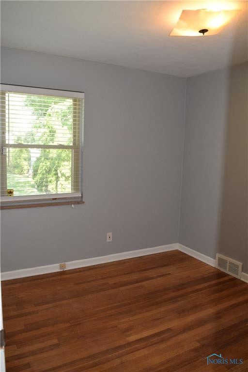 4217 Garrison Road Toledo, OH 43613 - Photo 13 of 21 Bedroom