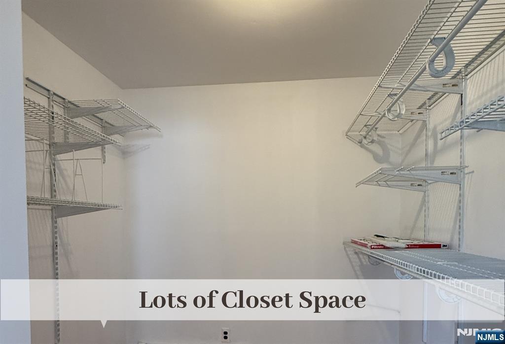 726 Midwood Road Ridgewood, NJ 07450 - Photo 14 of 23 Gallery Image 14