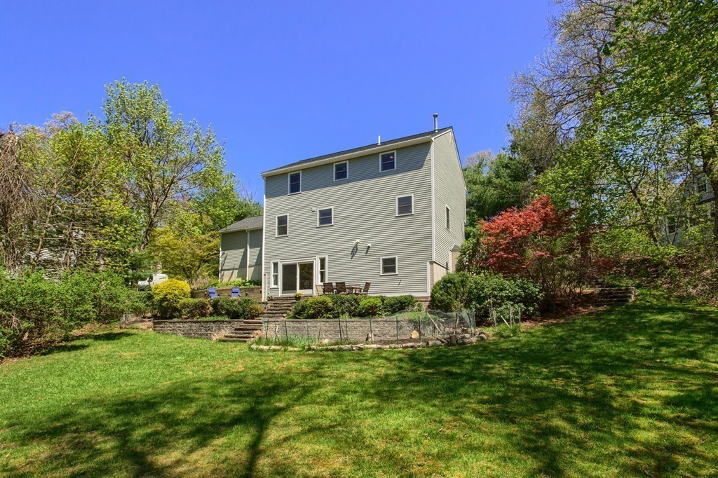 15 Wildwood Road Andover, MA 01810 - Photo 3 of 30 Gallery Image 3