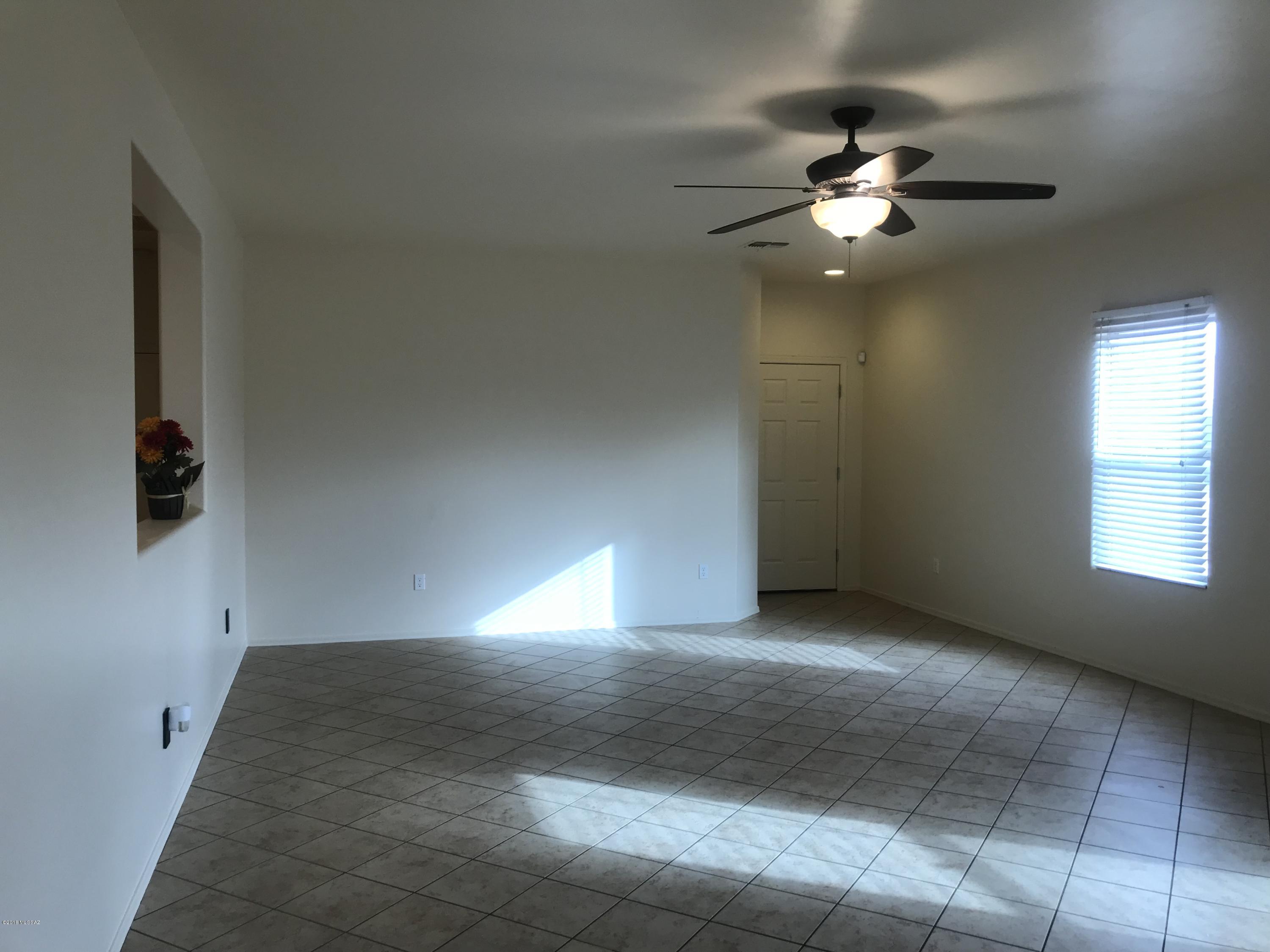 21276 East Founders Road Red Rock, AZ 85145 - Photo 3 of 22 Gallery Image 3