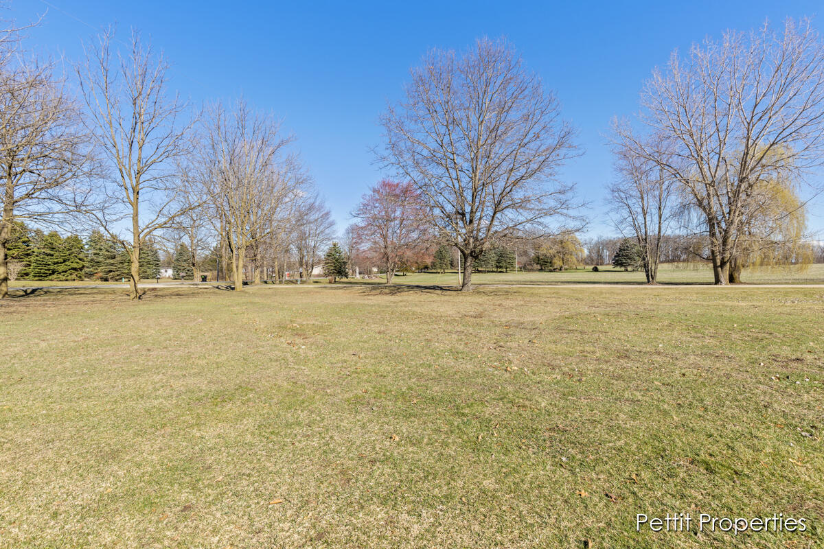 306 Woods Road Orleans, MI 48865 - Photo 21 of 28 IMG_1013 (6)