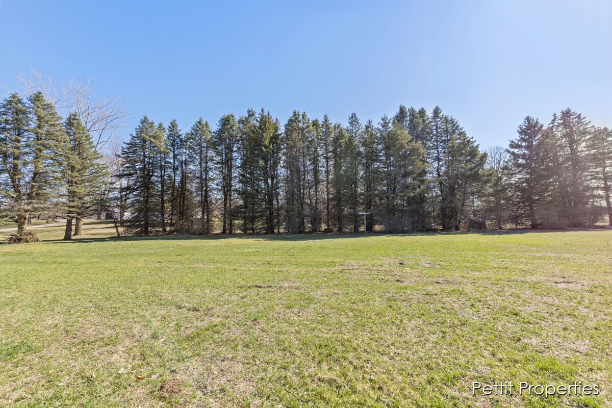 306 Woods Road Orleans, MI 48865 - Photo 24 of 28 IMG_1008 (6)
