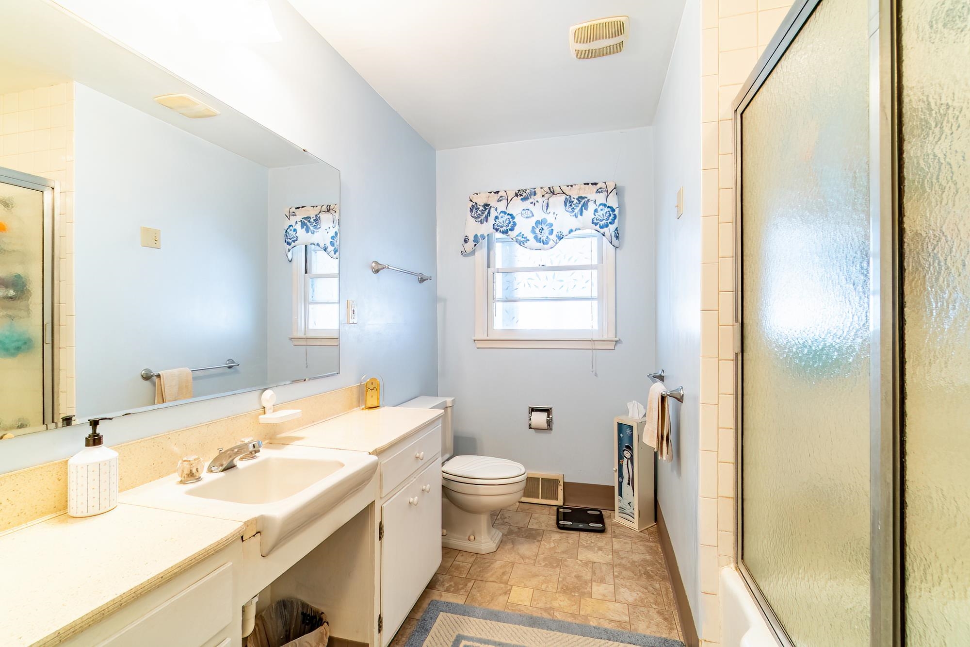 440 West Fleming Avenue Fort Wayne, IN 46807 - Photo 13 of 36