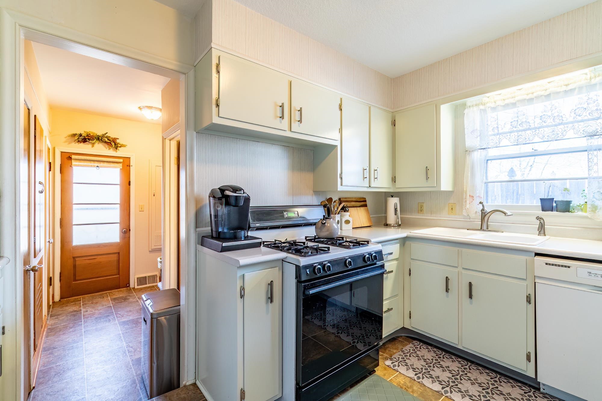 440 West Fleming Avenue Fort Wayne, IN 46807 - Photo 24 of 36