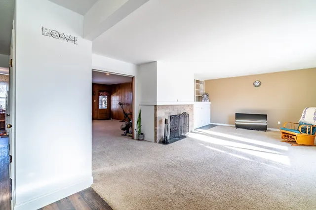 $155,000 | 440 West Fleming Avenue, Fort Wayne, IN 46807