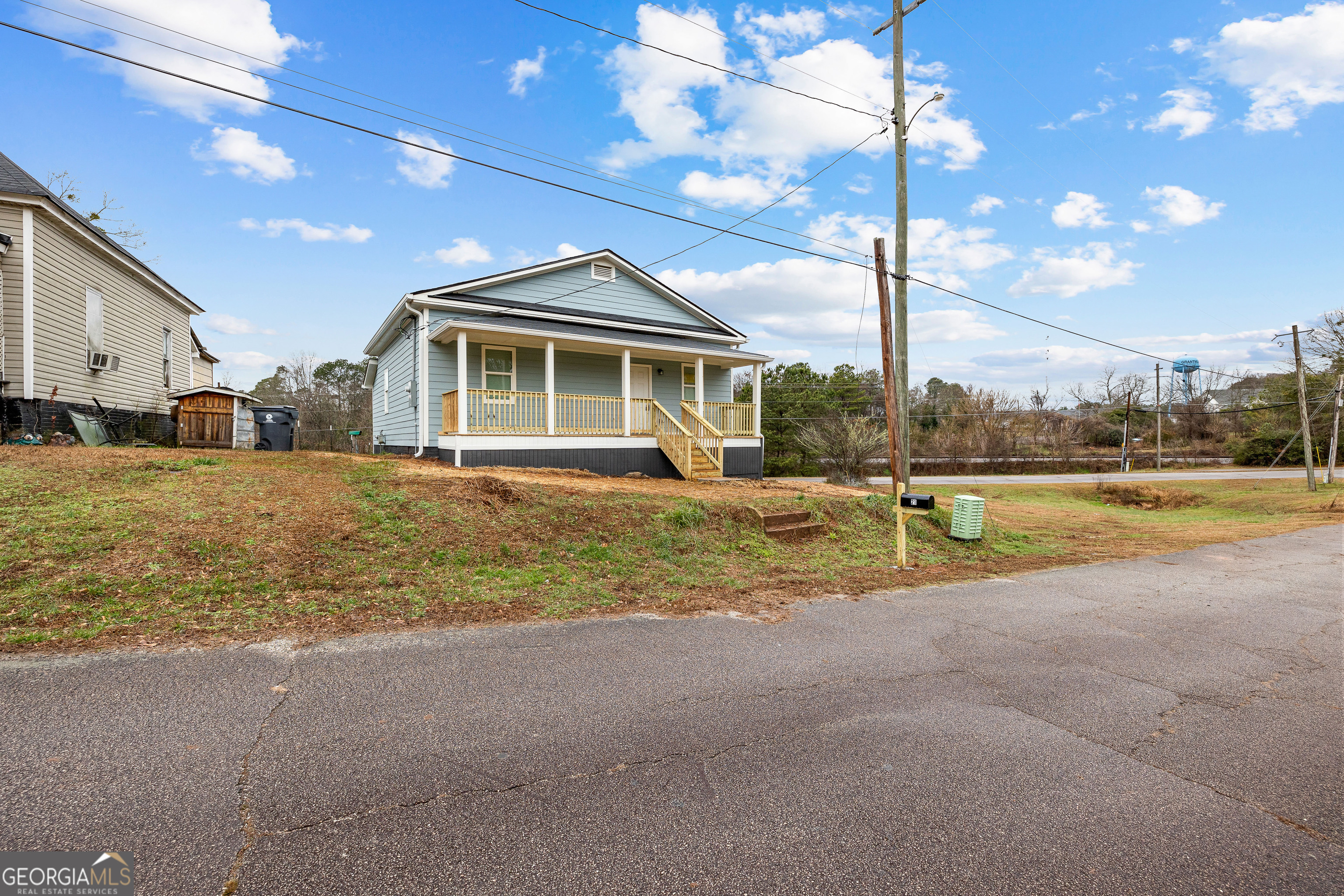 21 Shepard Street Grantville, GA 30220 - Photo 2 of 29 a view of a house with a yard
