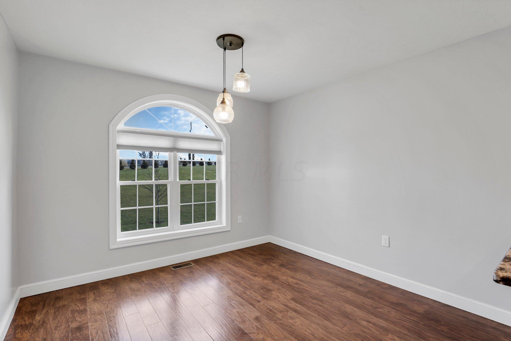5501 Buckeye Valley Road New Lexington, OH 43764 - Photo 7 of 63 18-web-or-mls-0N4A5109