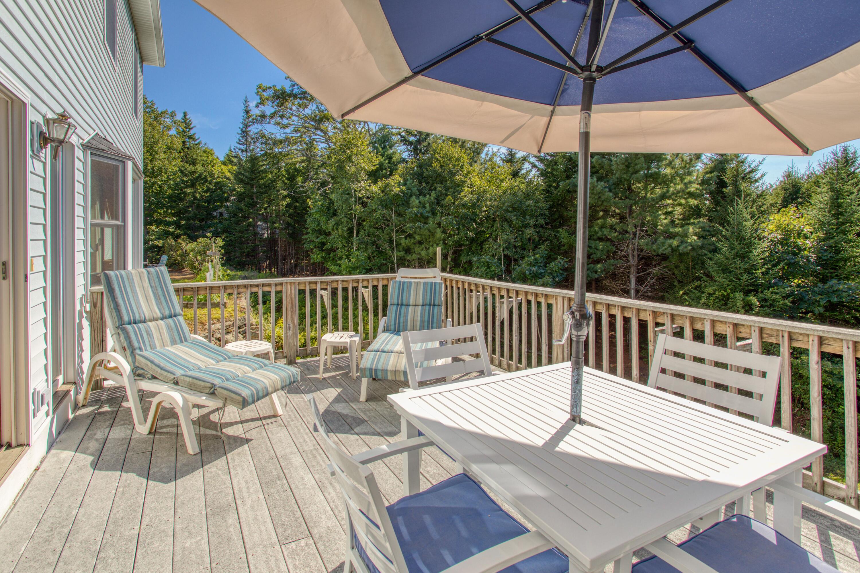 17 Spyglass Hl Road Boothbay, ME 04544 - Photo 5 of 55 Back deck looking souuth