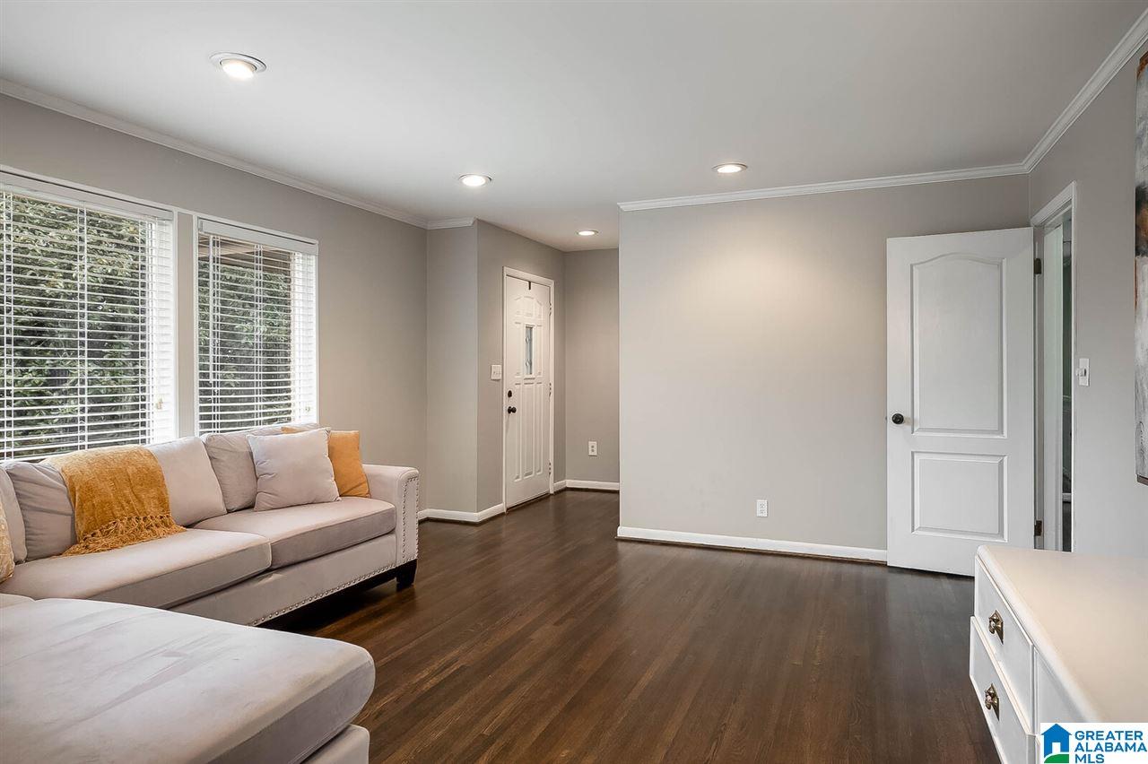 716 Rockbridge Road Birmingham, AL 35216 - Photo 4 of 43