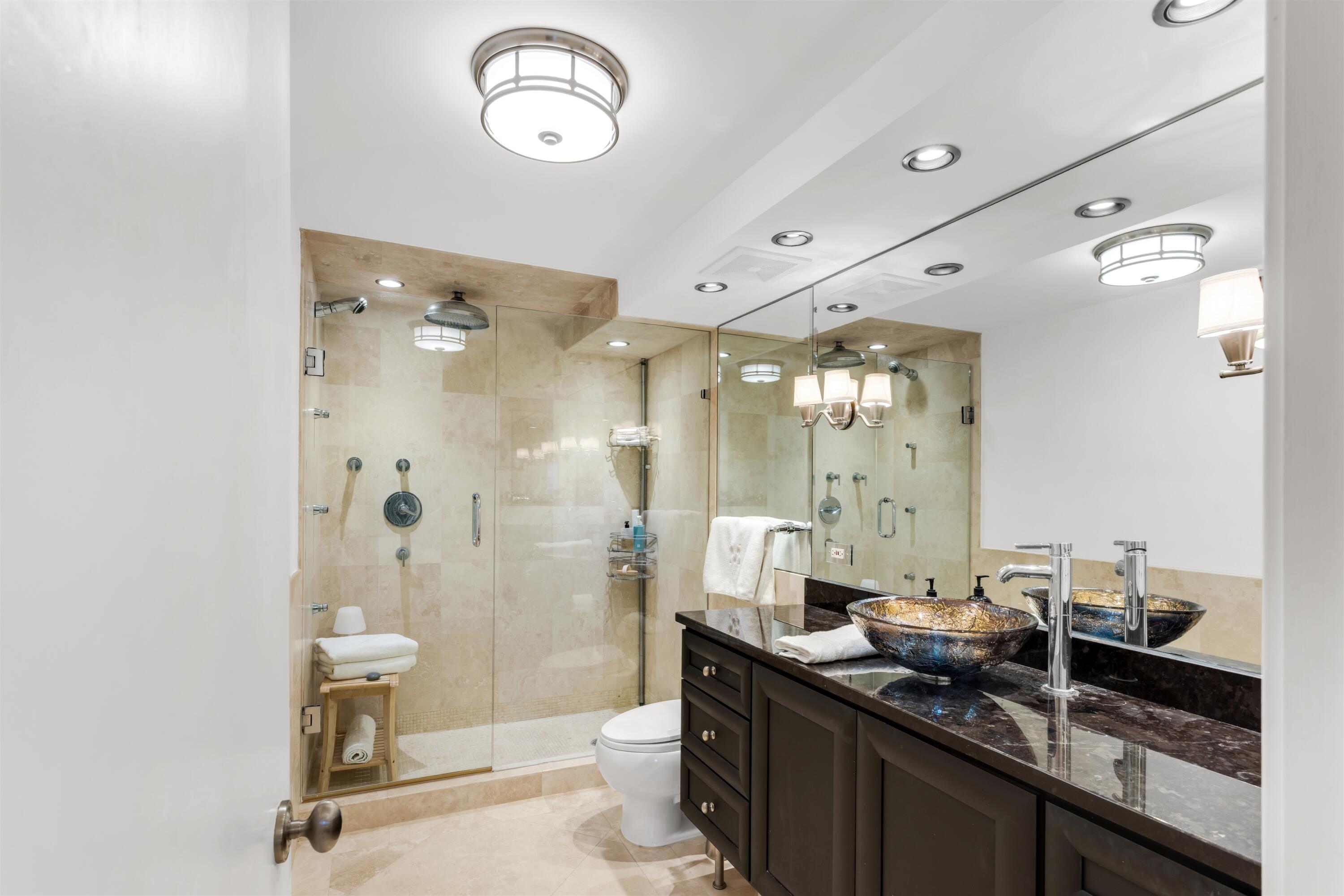 2066 North Ocean Boulevard, Unit 10NW Boca Raton, FL 33431 - Photo 16 of 28 PRIMARY BATH