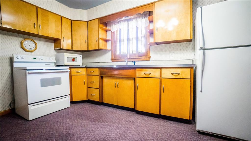 2807 Oneida Valley Road Parker, PA 16049 - Photo 10 of 25 Matching Appliances and Plenty of Cabinet Space