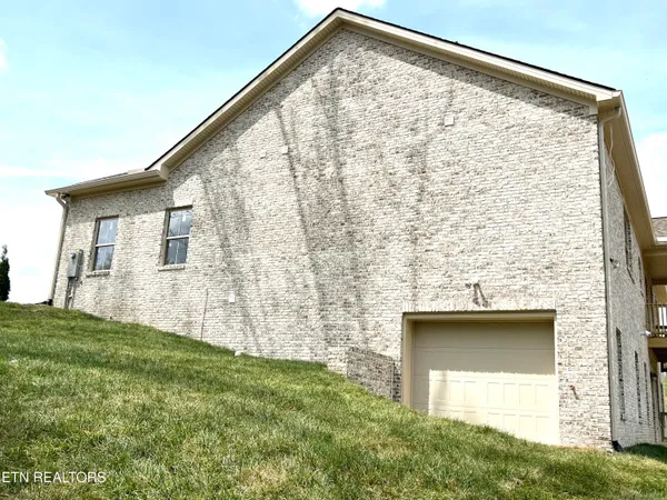 $699,900 | 4623 Alan Springs Lane, Knoxville, TN 37938