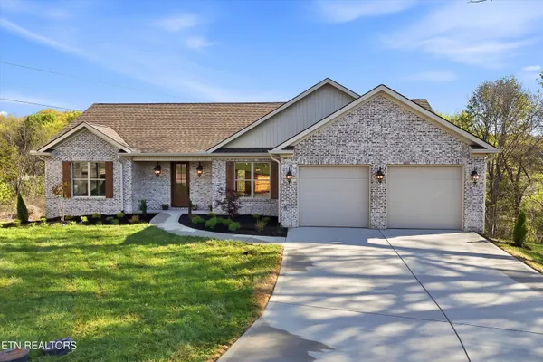 $699,900 | 4623 Alan Springs Lane, Knoxville, TN 37938
