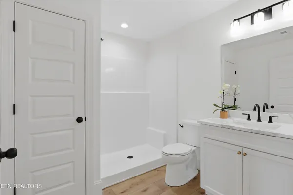 $699,900 | 4623 Alan Springs Lane, Knoxville, TN 37938