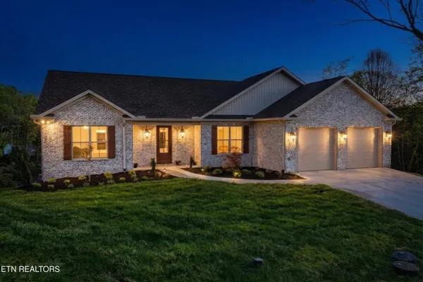 $699,900 | 4623 Alan Springs Lane, Knoxville, TN 37938