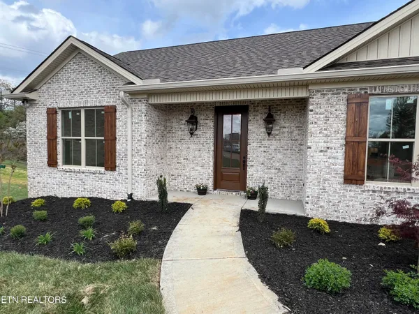 $699,900 | 4623 Alan Springs Lane, Knoxville, TN 37938