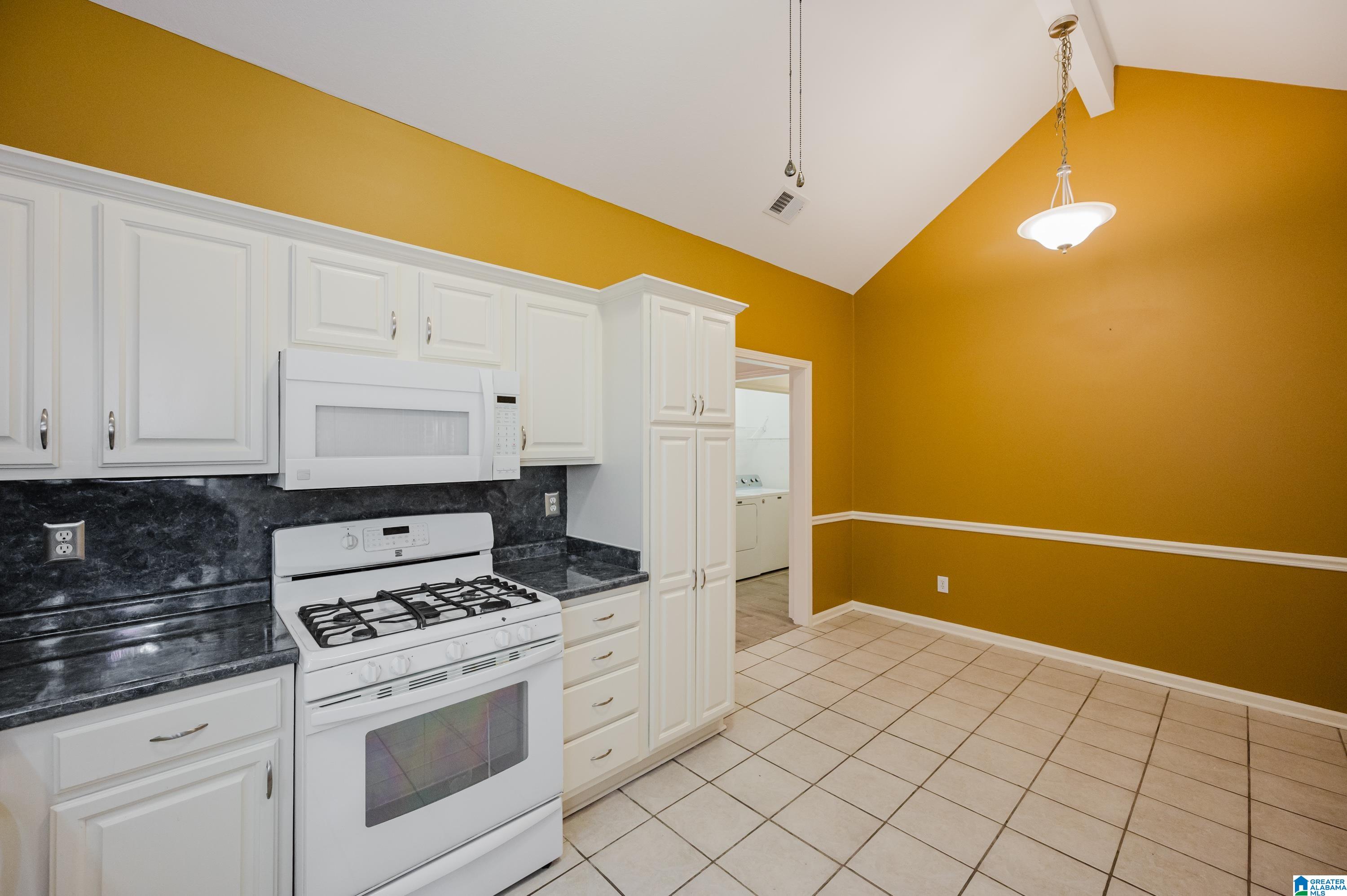 148 Stonehaven Drive Pelham, AL 35124 - Photo 16 of 40