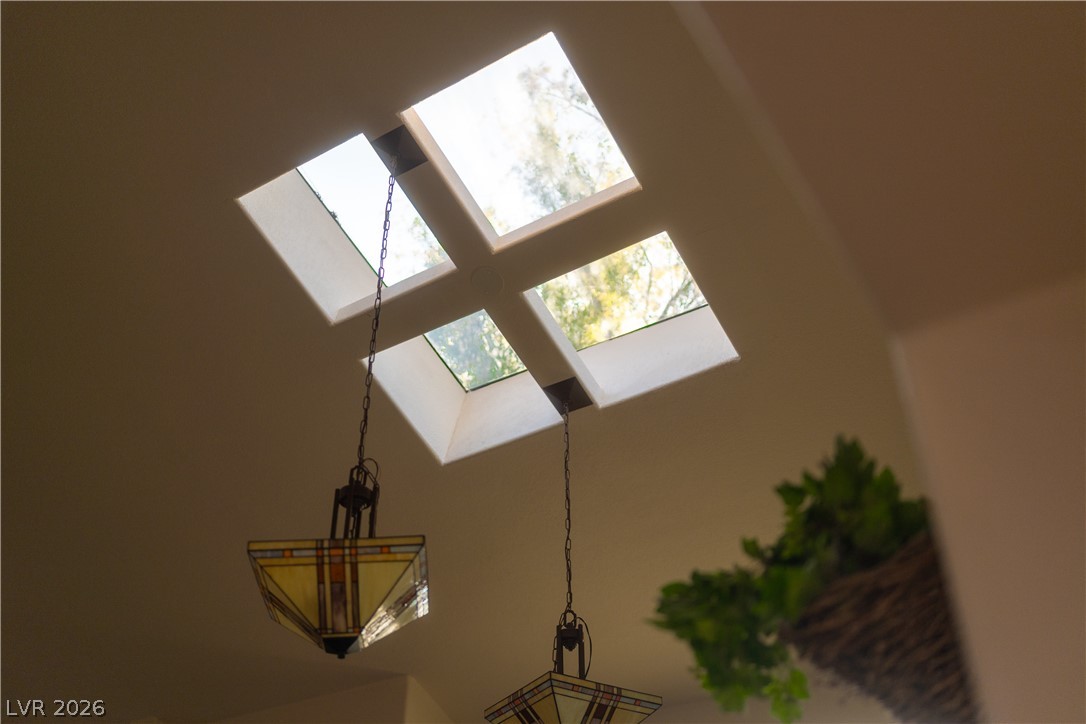2108 Inverness Drive Henderson, NV 89074 - Photo 31 of 46 Detailed view of a skylight