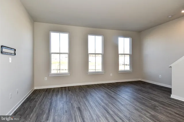 $3,250 | 1767 Hickory Woods Road, Dumfries, VA 22026