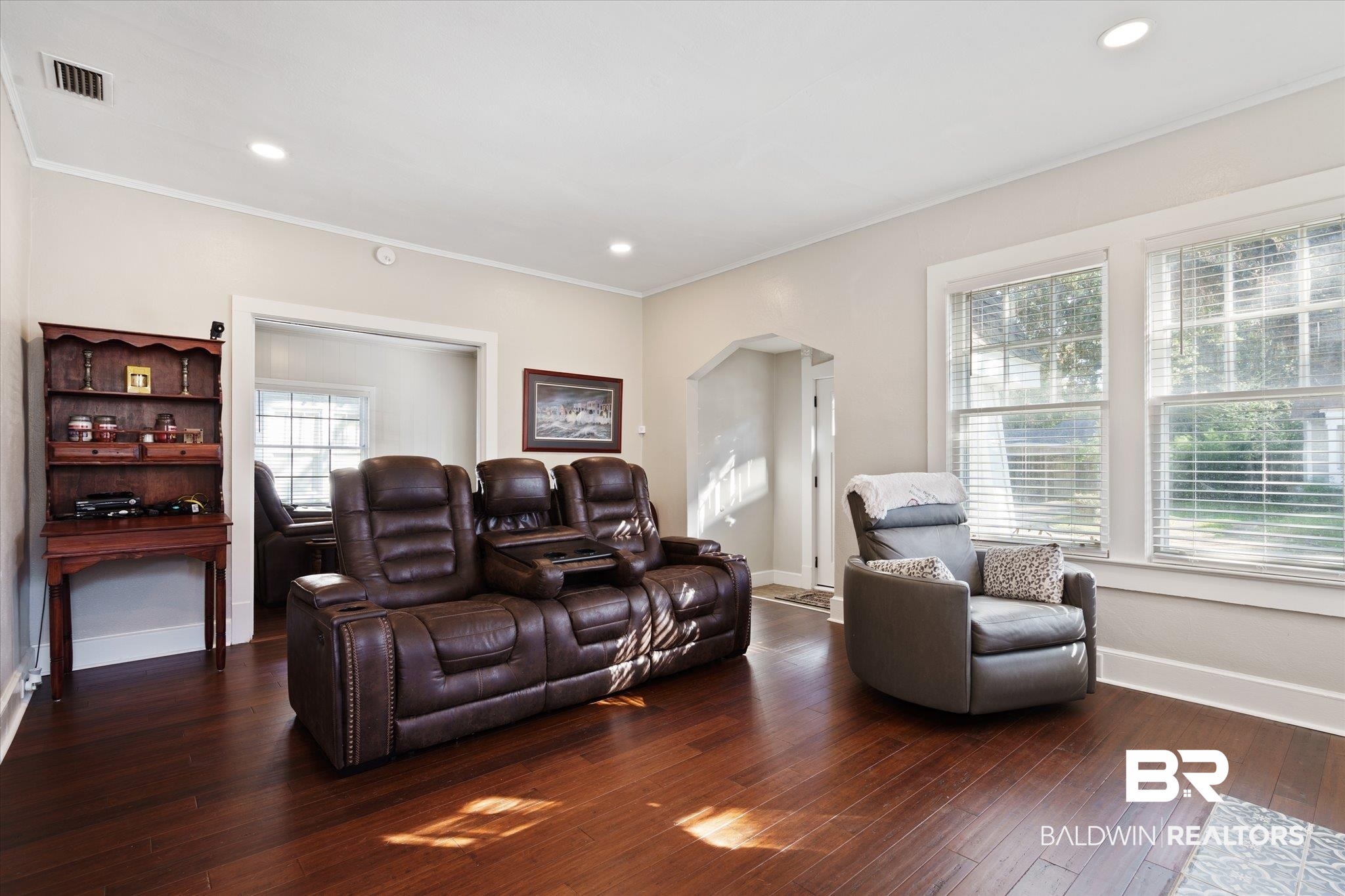 2204 Homewood Street Mobile, AL 36606 - Photo 3 of 21