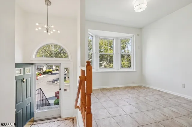 a view of entryway with workspace