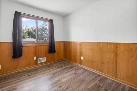 $385,000 | 2090 Carnelian Lane, Eagan, MN 55122