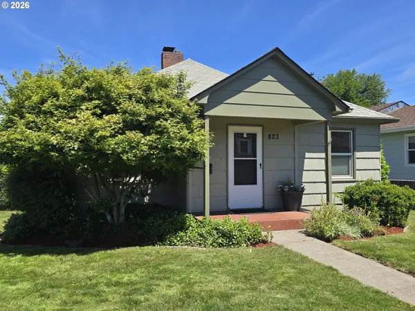 $347,500 | 823 West 10th Street, The Dalles, OR 97058
